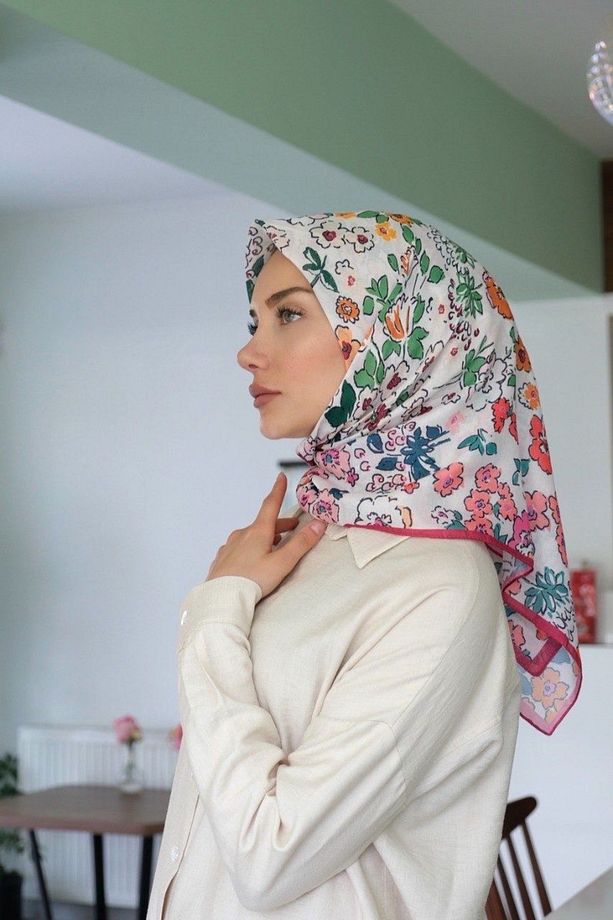 Eşarp - Yaz Yeni Geldi Canlı Renkler Yazlık Kumaş Ince Rahat Kullanışlı Sof Eşarp (ÇİLEK) - 6