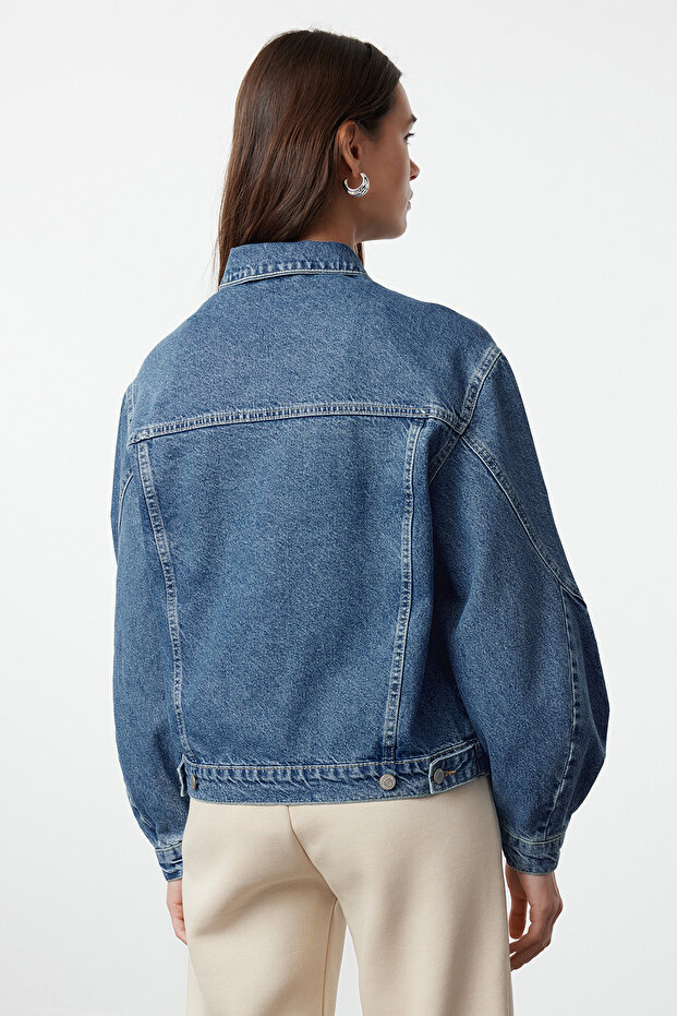 Mavi Kolu Dikiş Detaylı Oversize Denim Ceket TWOAW25CE00015 - 5