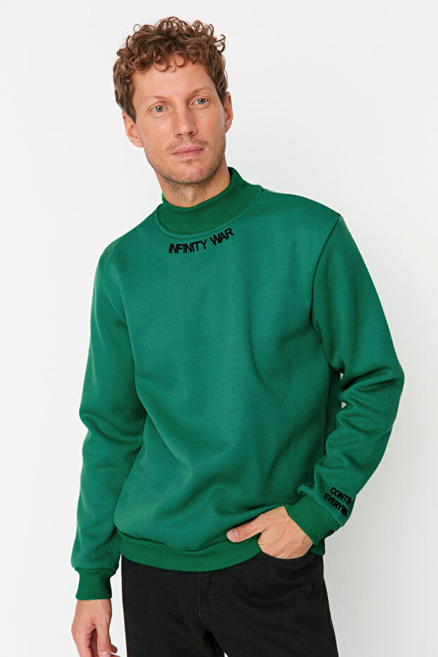Yeşil Regular/Normal Kesim Balıkçı Yaka İçi Polar/Sıcak Tutan Nakışlı SweatshirtTMNAW22SW0718 - 1