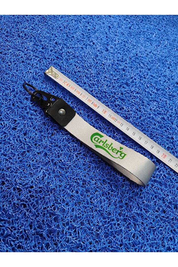 CARLSBERK GREY FABRIC CAR/MOTORCYCLE KEYCHAIN, HIGH-QUALITY ACCESSORY, 19CM, DOUBLE-SIDED PRINTING.