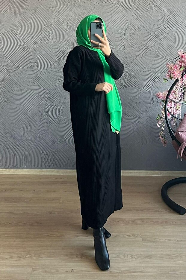 Tesettür Triko Elbise - 1