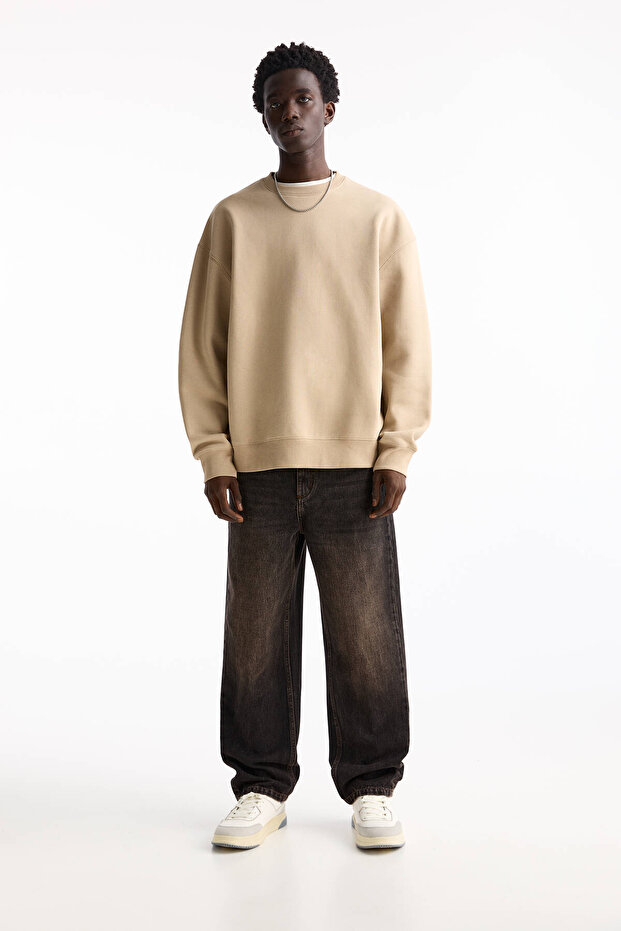 Crew neck basic sweatshirt - 2