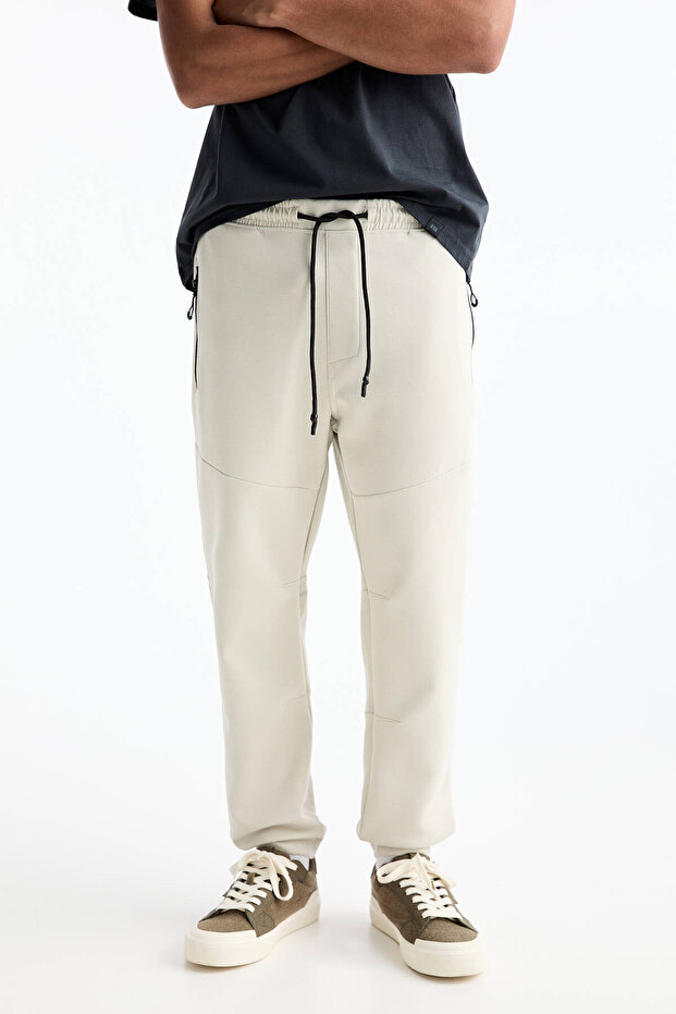 İnterlok detaylı teknik jogger pantolon - 1