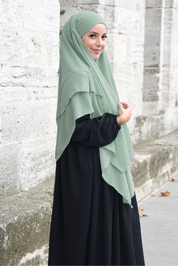 شال منقوش من Sufle Khimar باللون الأخضر