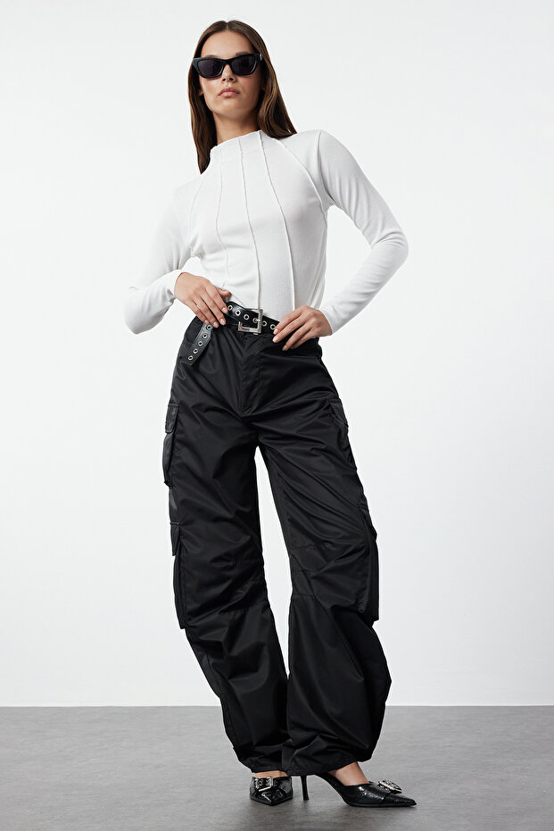 Flexible Corded Knitted Blouse - Ecru, Crew Neck, Zippered TWOAW25BZ00154 - 2