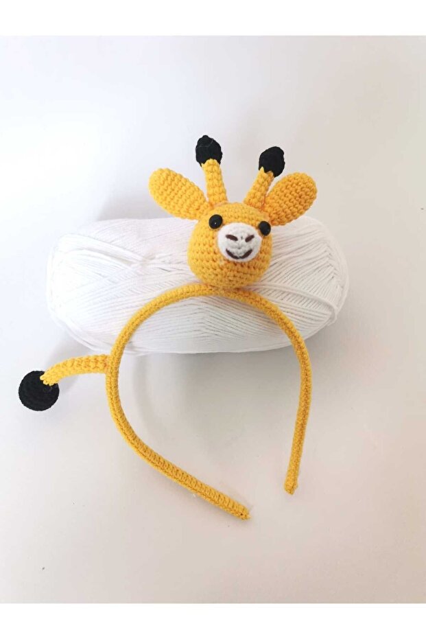 Crown Amigurimi Giraffe Crown Tail Detailed Cute and Stylish Hair Accessory