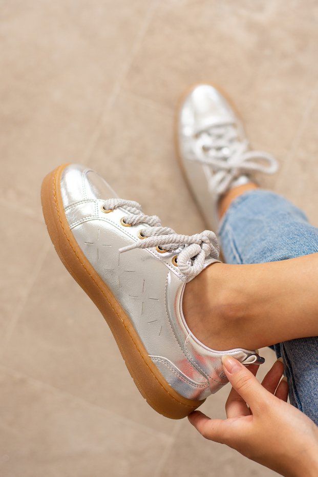 Silver Women's Thick Lace-Up Leather Look Comfortable Women's Sports Shoes Sneakers