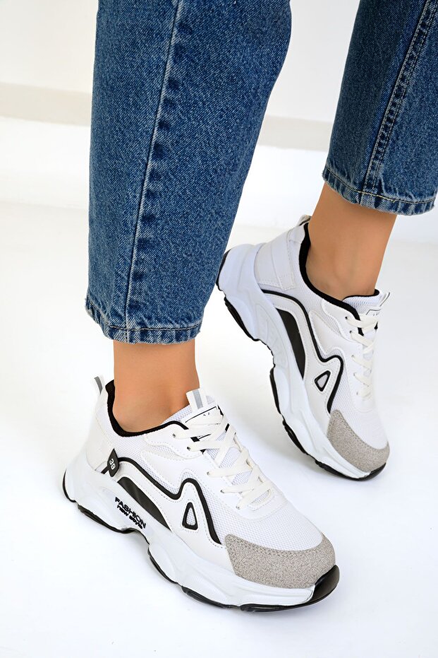 Fehér-fekete női tornacipő 17834 - 2