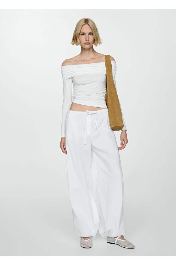 Omuzları açık tişört - 2