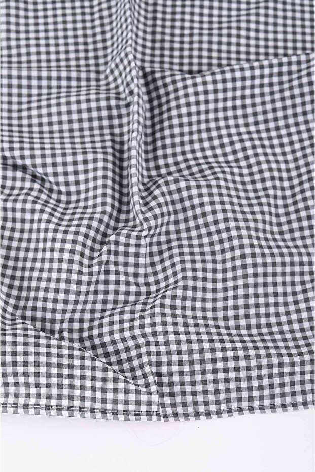 طاولة صغيرة بنمط مربع من القماش القطني وأدوات المائدة وقماش النزهة - 2