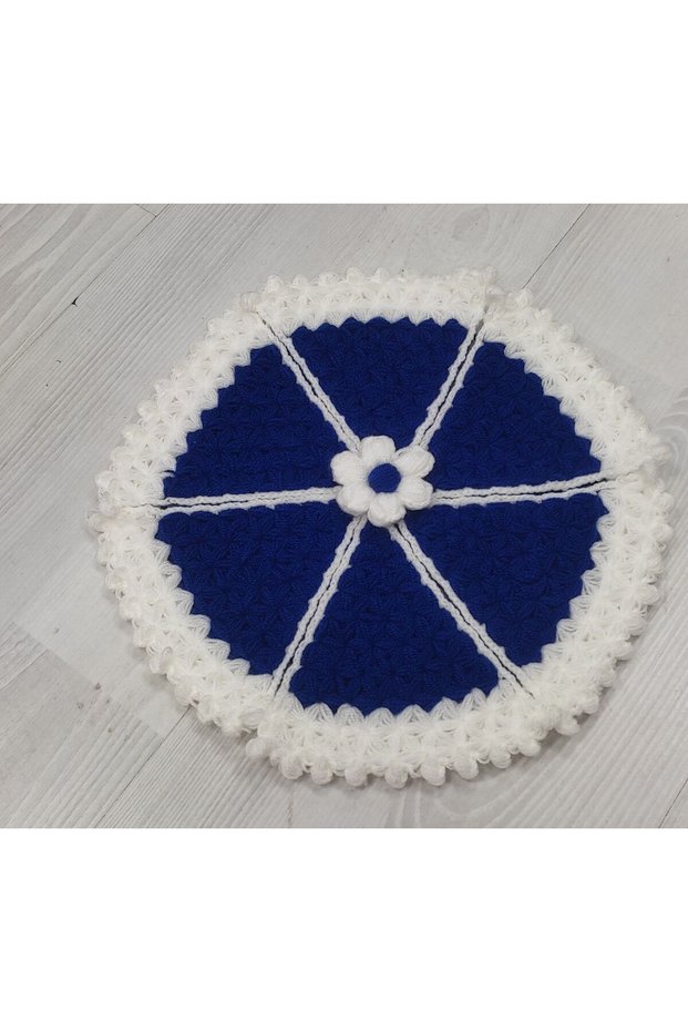 Hand-Knitted Round Fiber Cloth