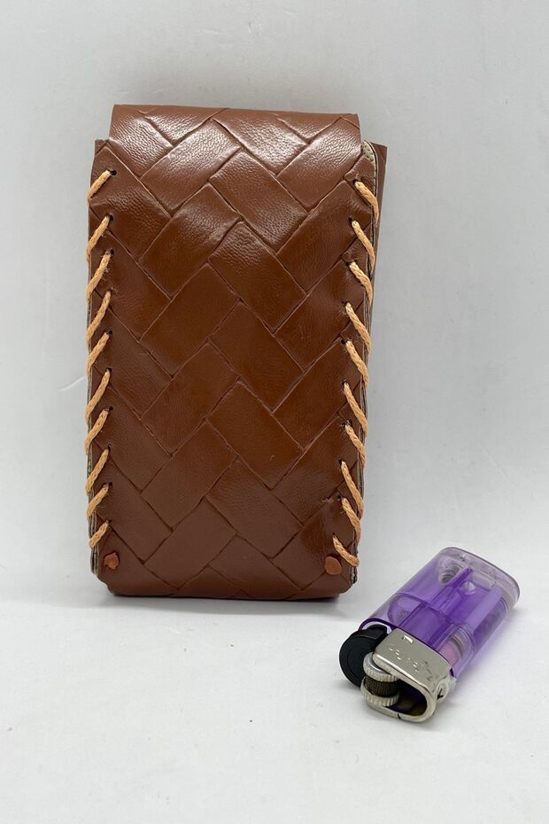 حامل سجائر بني منقوش - 2