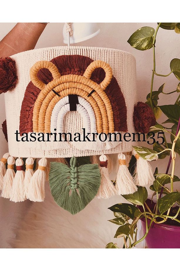 MAKROME ASLAN AVİZE - 1
