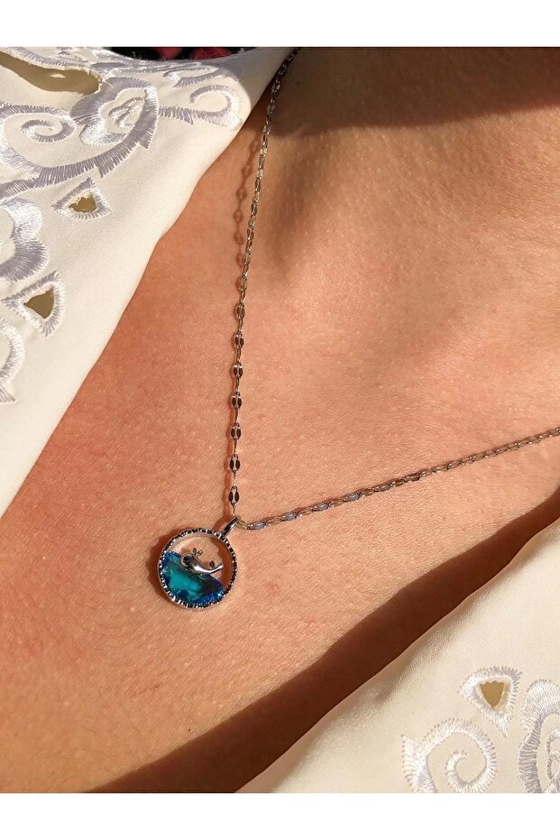 Whale Necklace in the Ocean | Steel