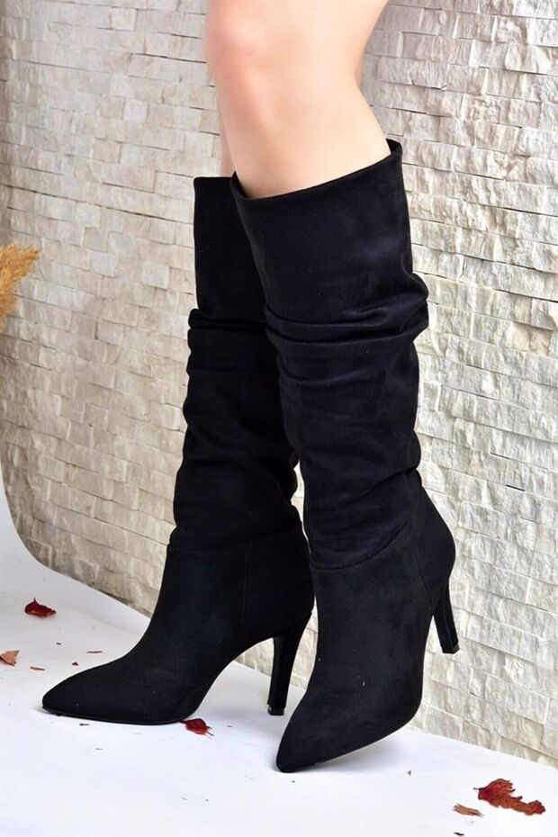 Damenstiefel aus schwarzem Wildleder mit dünnem Absatz - 3