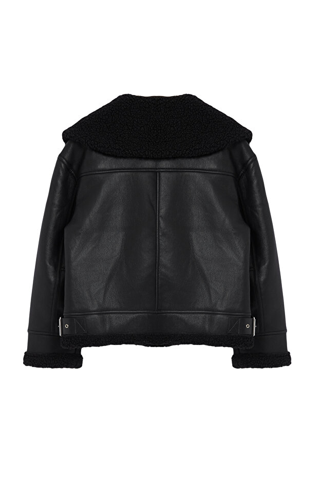 Siyah Oversize Kalıp Peluş Detaylı Suni Deri Biker Ceket Mont TWOAW25MO00037 - 7