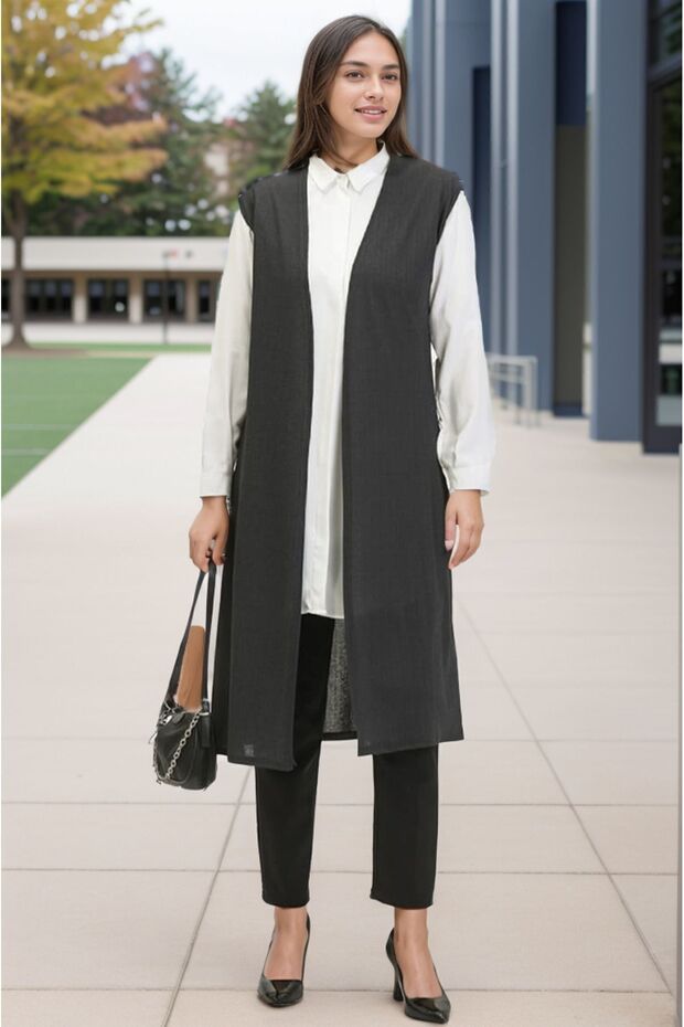 Large Size Simple Long Vest - Breathable, Flowy, Seasonal Women's Mother Vest