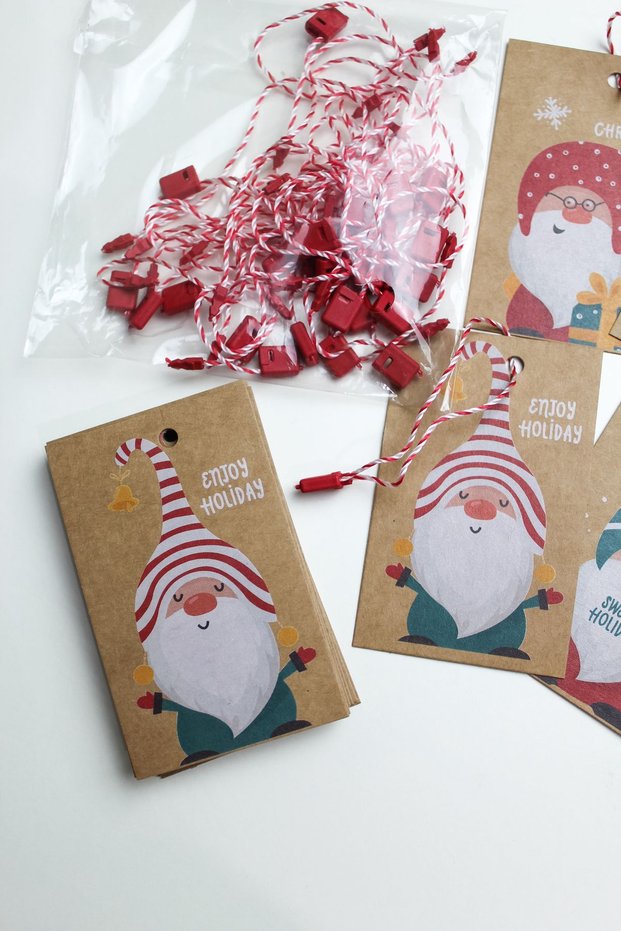 Kraft Tag, 30 Pieces of New Year's Gift Tag, 30 Pieces of Locking Rope