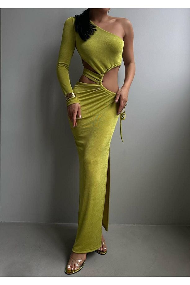 KADIN YEŞİL VÜCUDA OTURAN TEK OMUZLU CUT-OUT MODEL ASİMETRİK KESİM YIRTMAÇ DETAYLI MAXİ ELBİSE - 1
