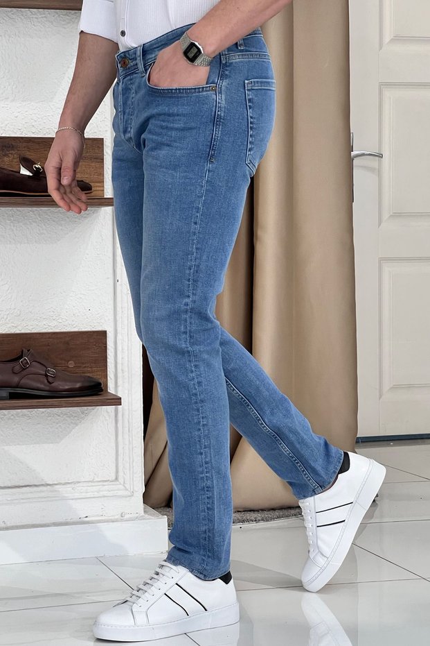 Slim Fit Stonewashed Blue Jeans