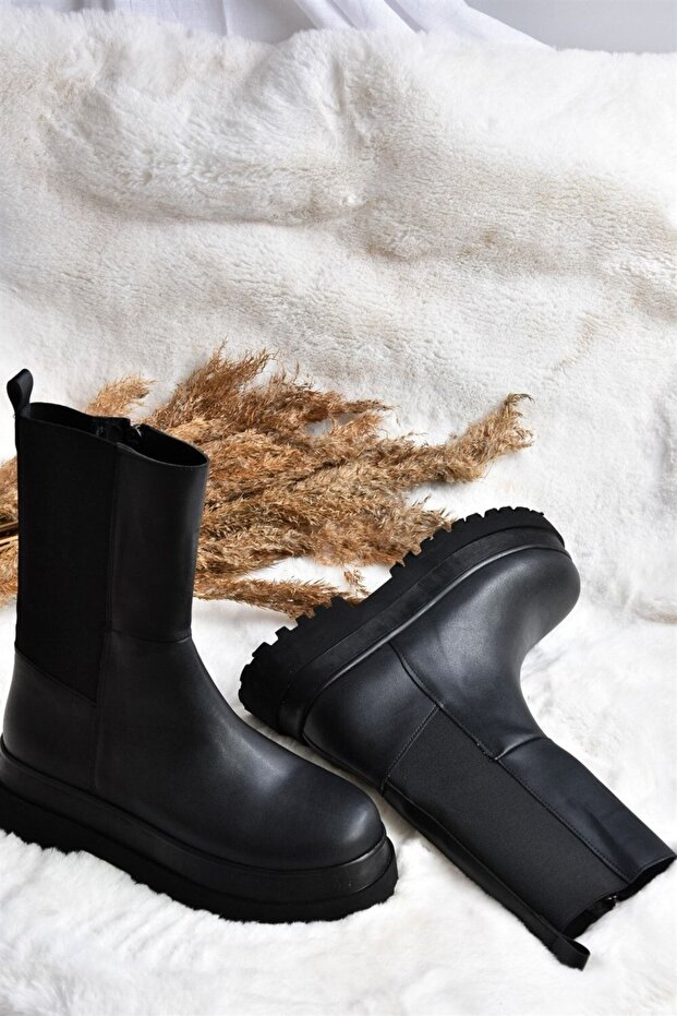 Fekete vastag talpú női csizma J267063109 - 4