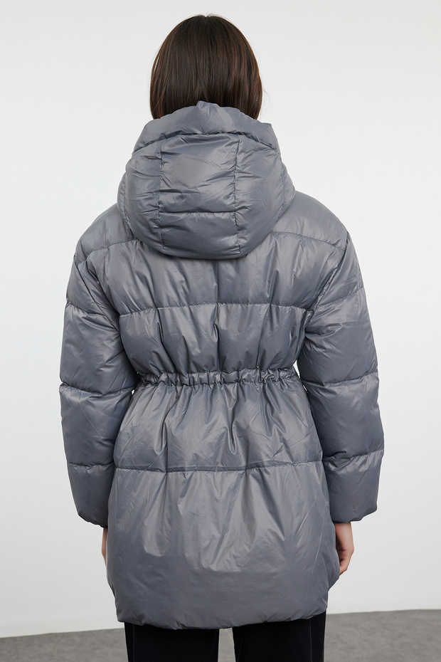 Gri Oversize Kapüşonlu Kaz Tüylü Şişme Mont TWOAW25MO00111 - 6
