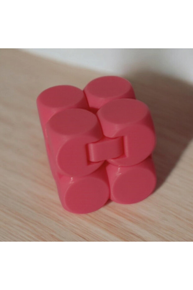 إنفينيتي كيوب - مكعب إجهاد إنفينيتي 8 سم وردي - 2