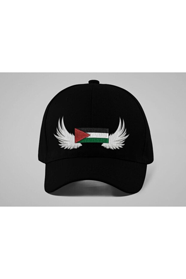 قبعة سوداء مع العلم الفلسطيني