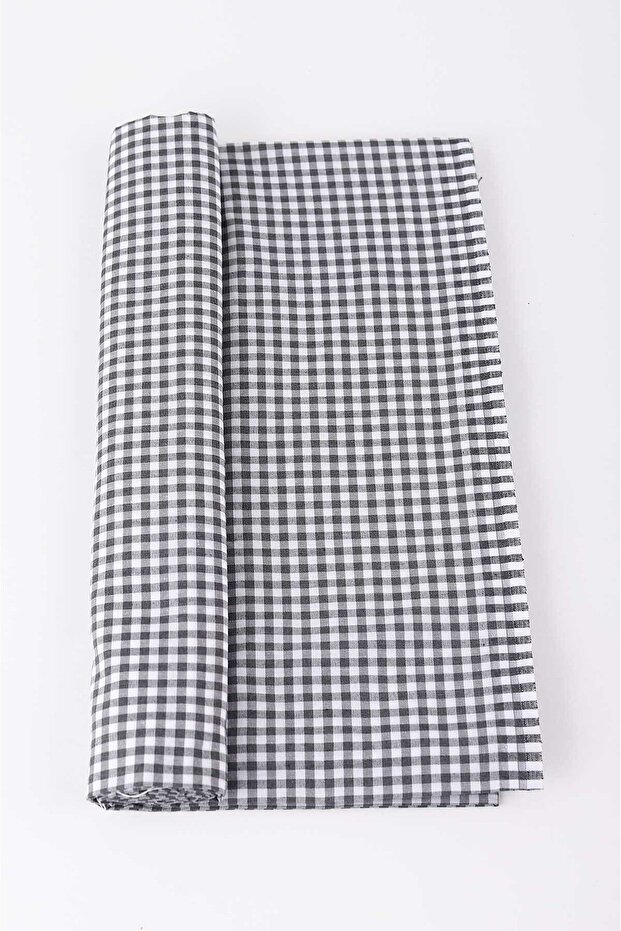 طاولة صغيرة بنمط مربع من القماش القطني وأدوات المائدة وقماش النزهة - 1