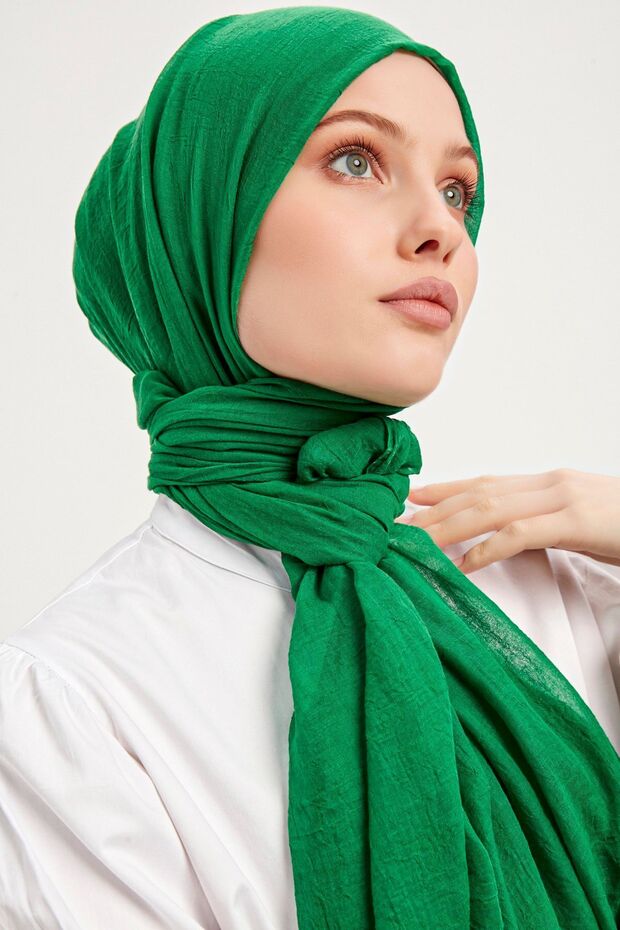 شال فائق الخفة - أخضر حار