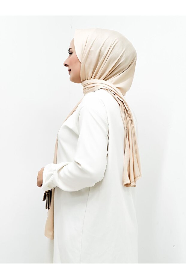 شال من القطن الممشط باللون البيج - 5