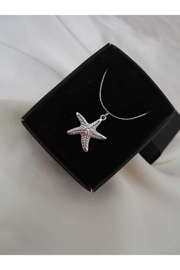 Starfish Patterned Silver Women's Necklace
