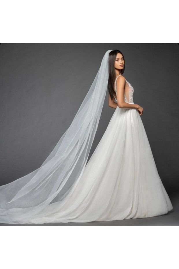 Long Veil 3 Meters 3 Meters Long, 2 Meters Wide, Voluminous Cathedral Veil with Comb