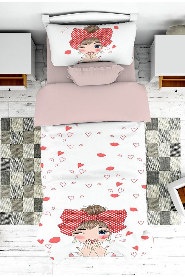 Baby and Children's Room Kiss Patterned Girl's Bedspread and Pillowcase Pique