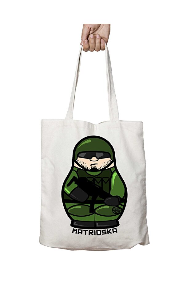 Matryoshka Soldier - حقيبة تدوم طويلاً مطبوعة وقابلة للغسل على الجانبين