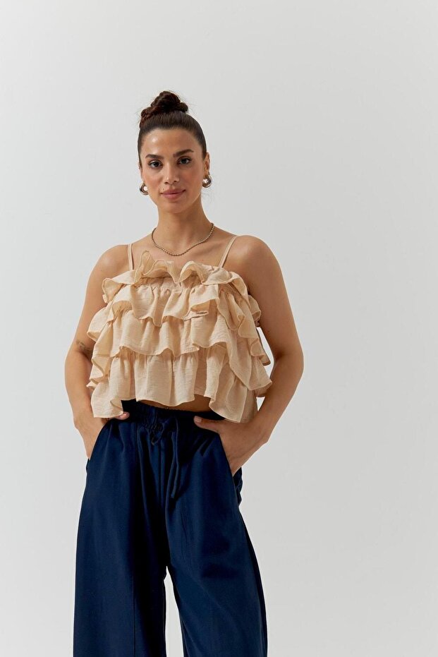 Askılı Kat Kat Bej Bluz - 1