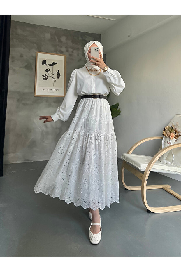 Lace Fisto Fabric Pearl Long Skirt