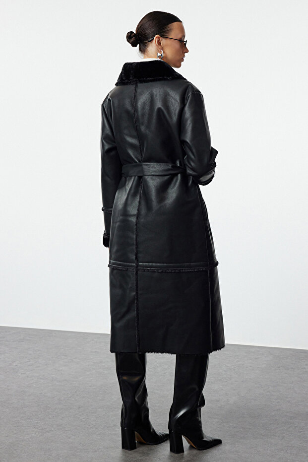Fekete Oversize széles vágott öves szőrme gallér, részletes hosszú műbőr kabát TWOAW24KB00188 - 5