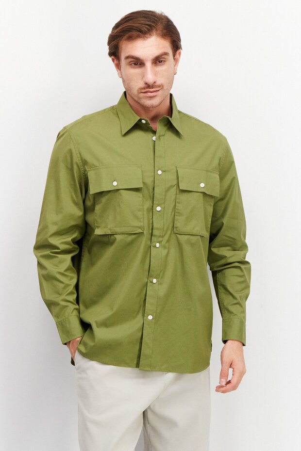 Men Regular Fit Long Sleeve Plain Casual Shirt, Green