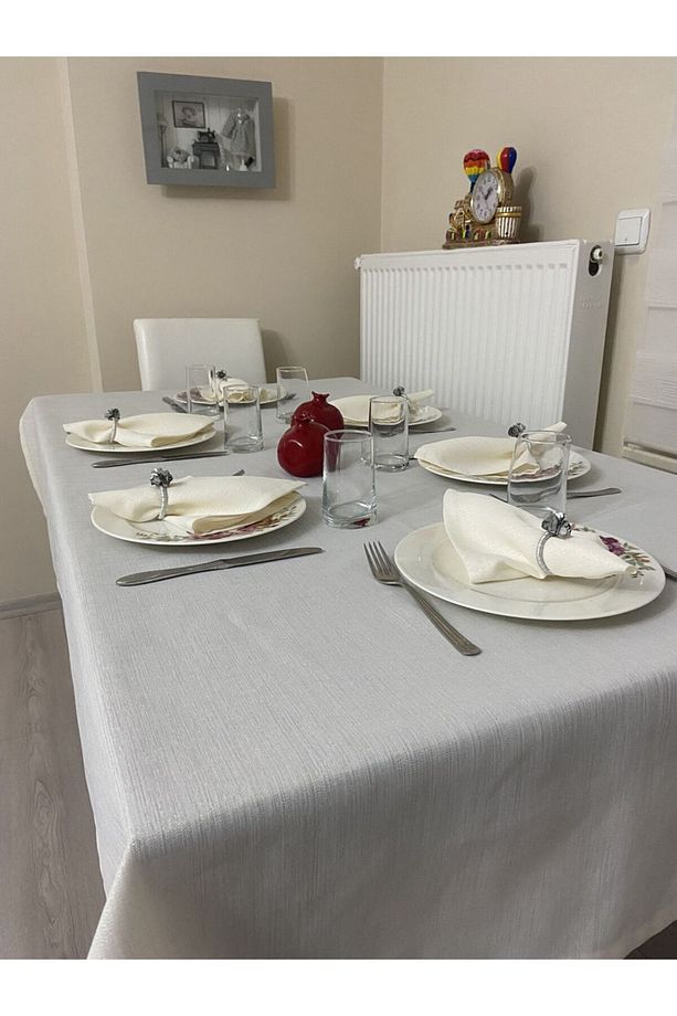 Simli Dertsiz Oval Masa Örtüsü Krem - 4