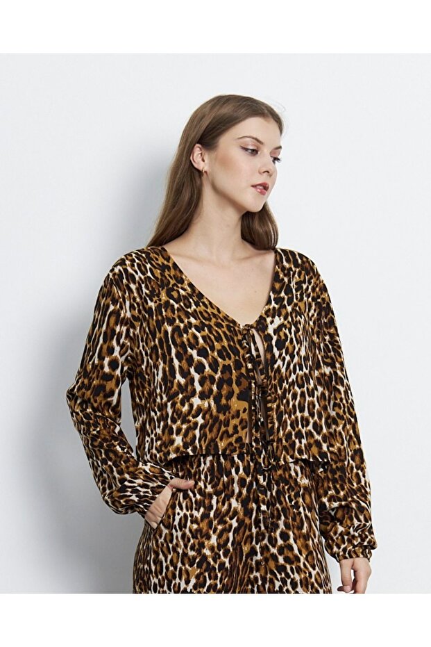 بلوزة بطبعة جلد الفهد - 5