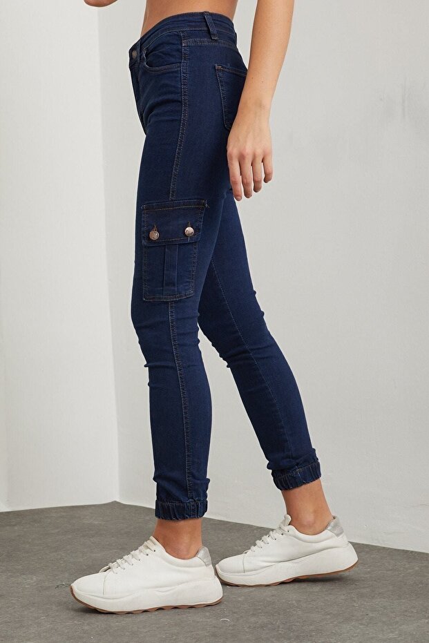 Dark Blue Lycra Cargo Jeans Pants-size Available in Our Painting