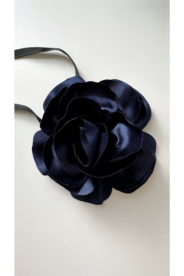 Lace-Up Fabric Flower Choker Necklace Rose Necklace