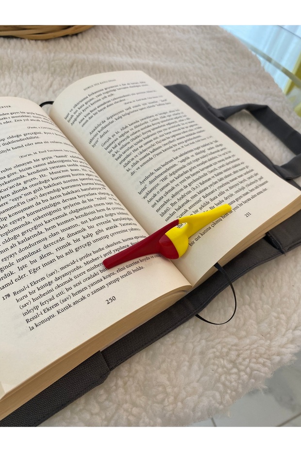 خاتم قراءة الكتب باللون الأصفر والأحمر - 4