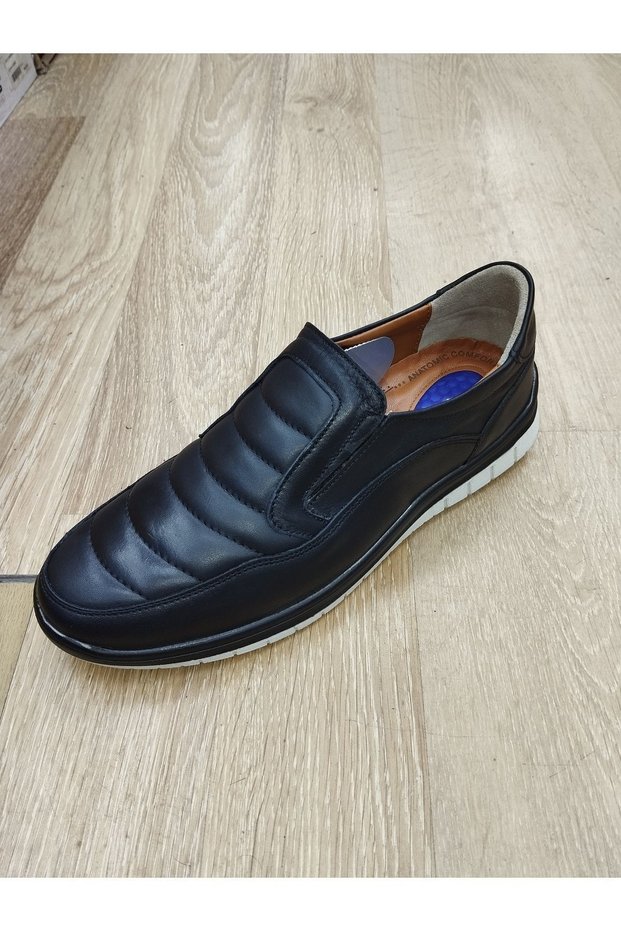 Liccas Men's Sporty Shoes Genuine Leather Summer Light Sole and Orthobetic