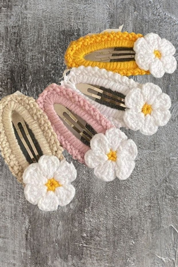 Girl's Hair Clip Knitted Rope Handmade Set of 4 Colorful Daisy Snap Clips
