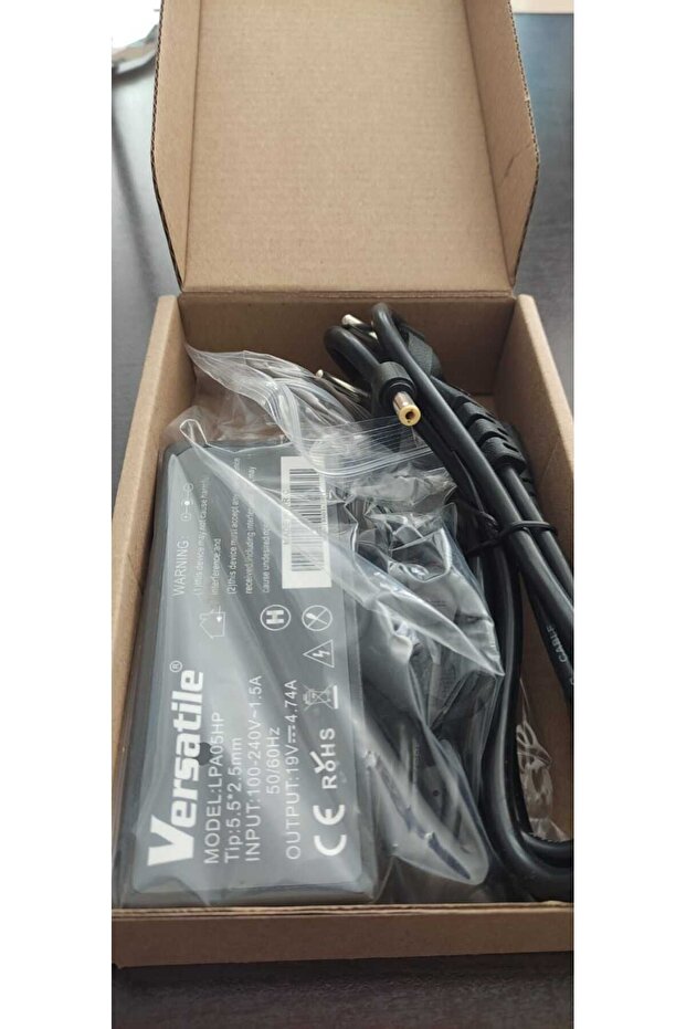 19v 4.74a 5.5x2.5mm - 1