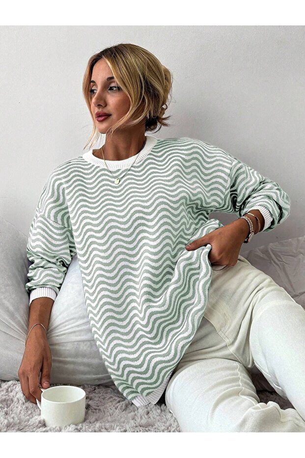 سترة تريكو بنمط موجة ورقبة دائرية - MİNT - 4