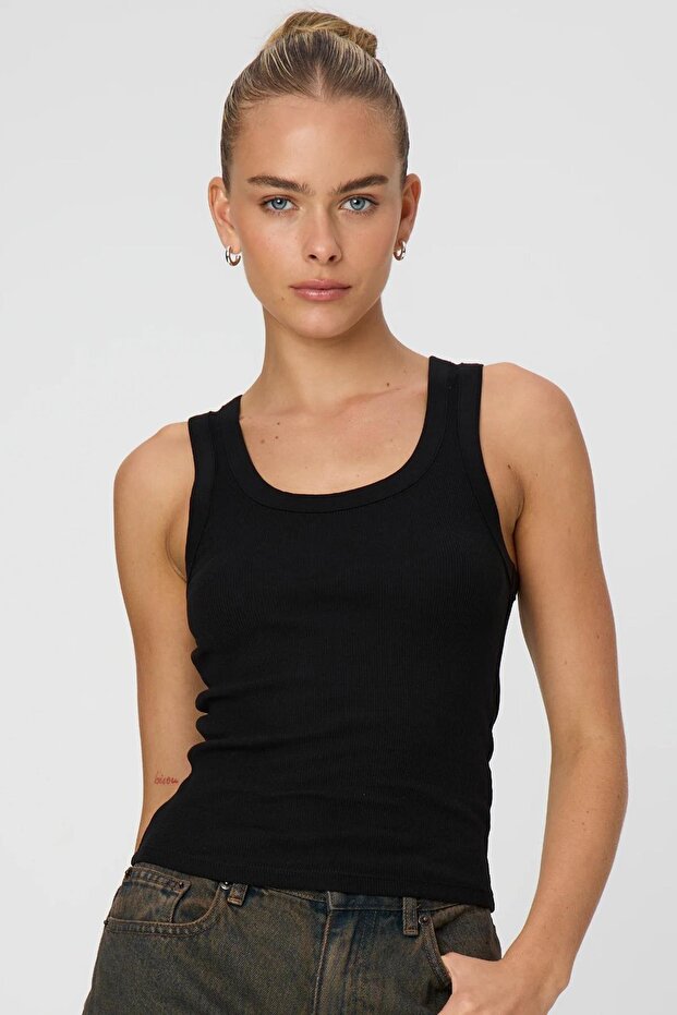 Siyah Fitilli Görünümlü Kalın Askılı Basic Atlet MG2058 - 3