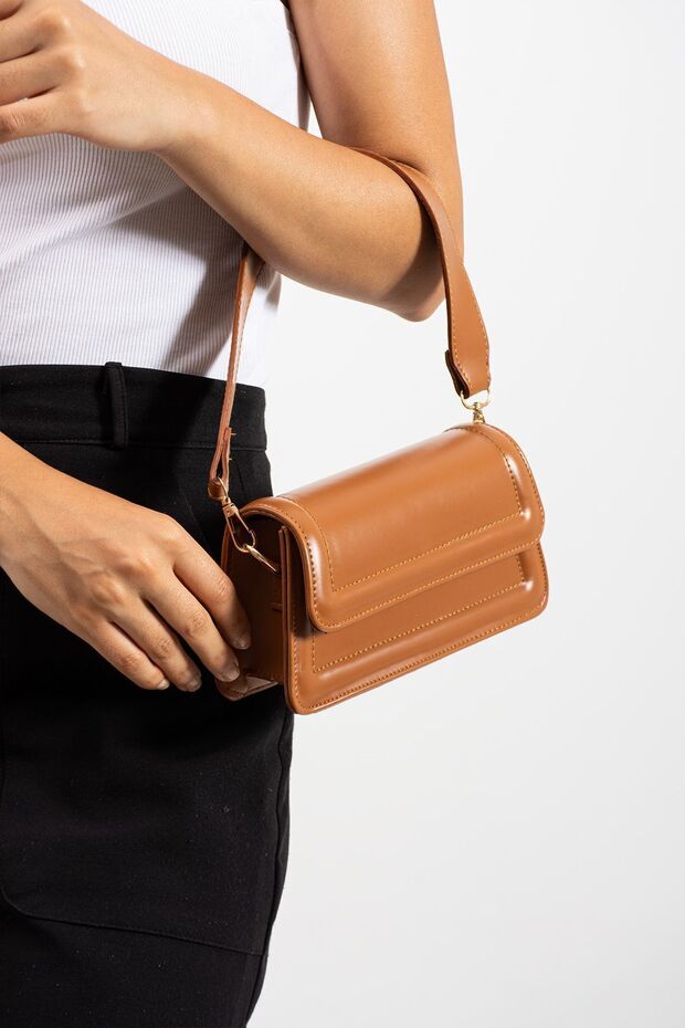 Moi Taba Women's Stylish Design Snap Fastener Adjustable Strap Hand, Arm and Shoulder Bag L:10 E:21 W:7 cm
